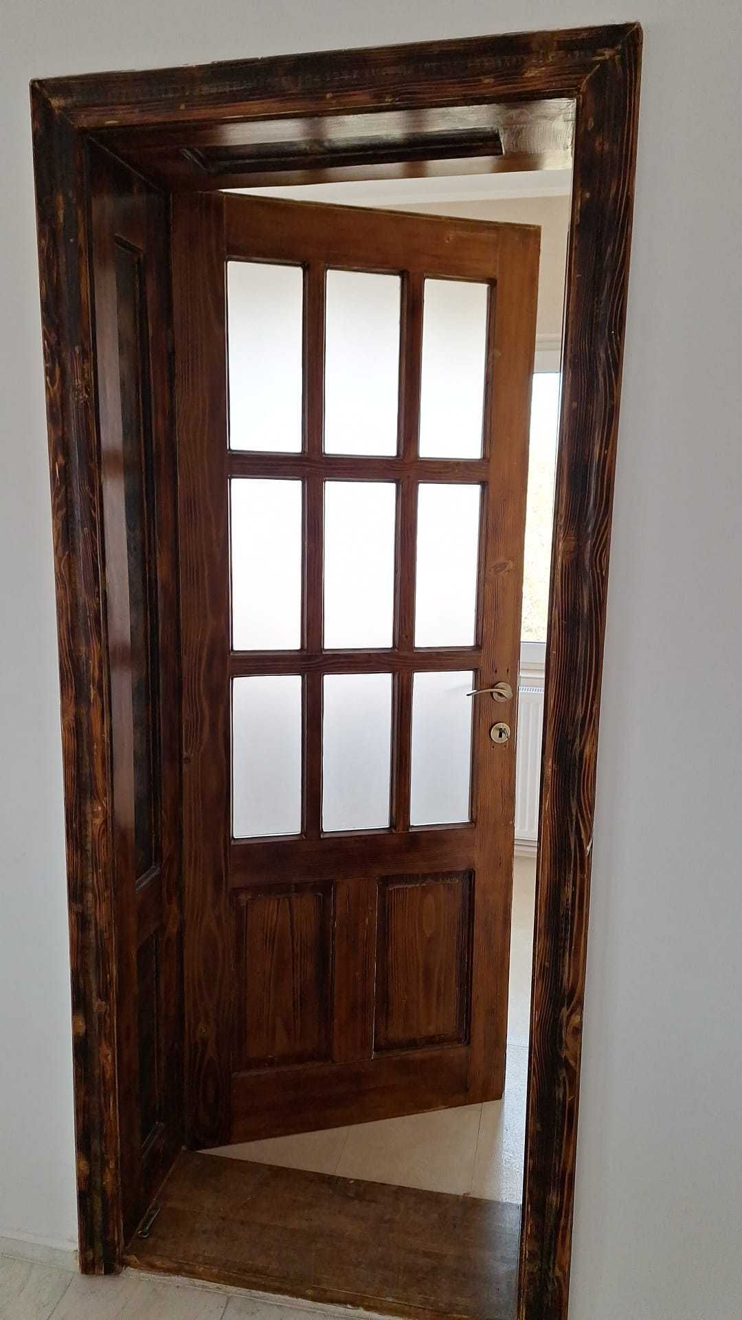 Vand usi de interior din lemn