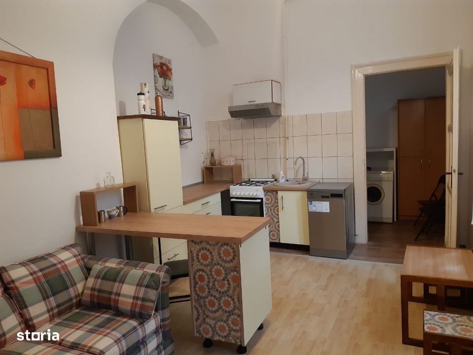 Garsoniera de inchiriat – ultracentral, langa Unicarm