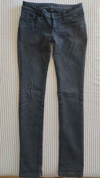 Дамски дънки с ниска талия различни модели