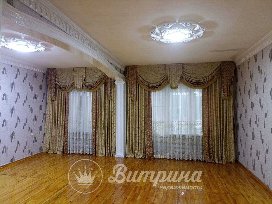 4-х комнатная квартира Юнусобад 19 квартал.