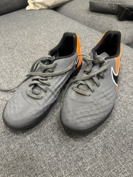 Футболни Стоножки номер: 38.5 / 24 см стелка