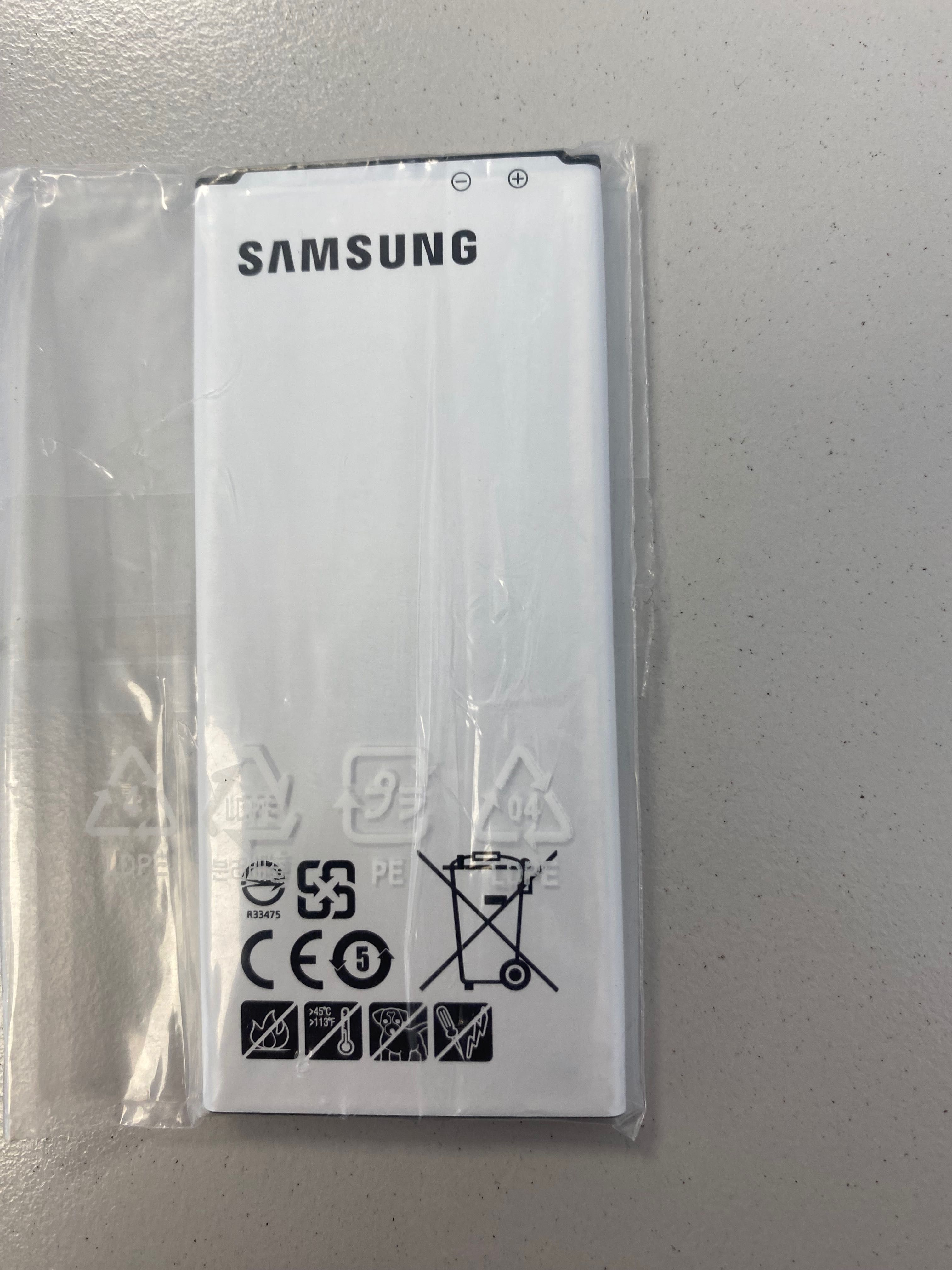 Аккумулятор для Samsung A3 новый