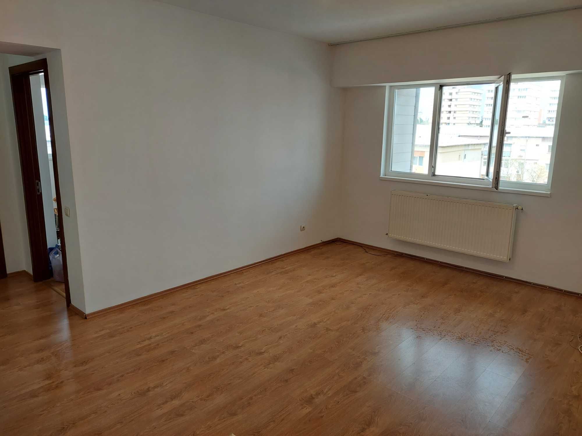 Apartament 2 camere semidecomandat Craiovita Noua