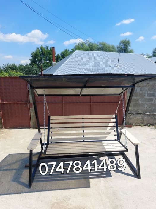 Vând leagăn din metal