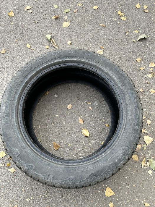 Продам резину б/у 215 55 R 17 только 2 балона