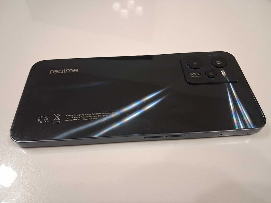 Телефон Realme c35