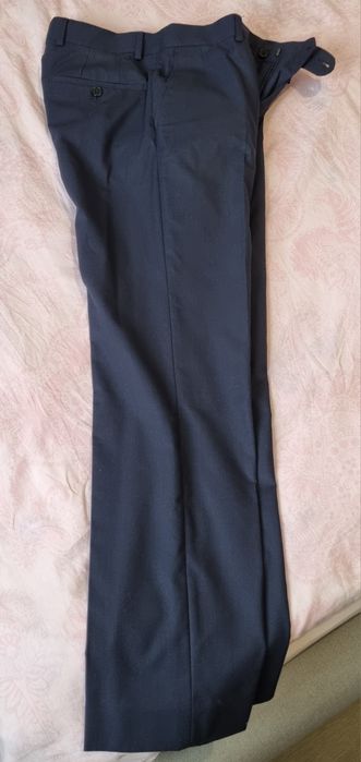 Costum slim fit  pt  barbati + cadouri