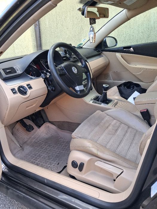 Vând passat b6 Limuzine 170 cp,foarte întretinut