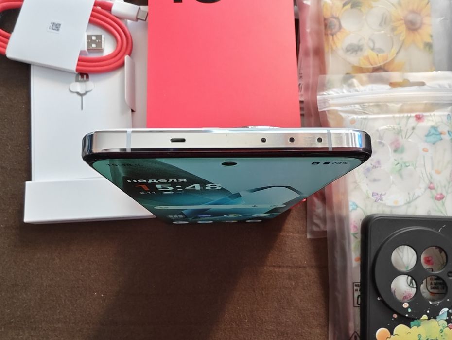 OnePlus 13 16/512 Gb с гаранция от Технополис
