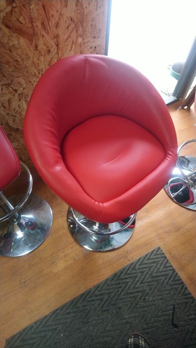 Продам барные стулья