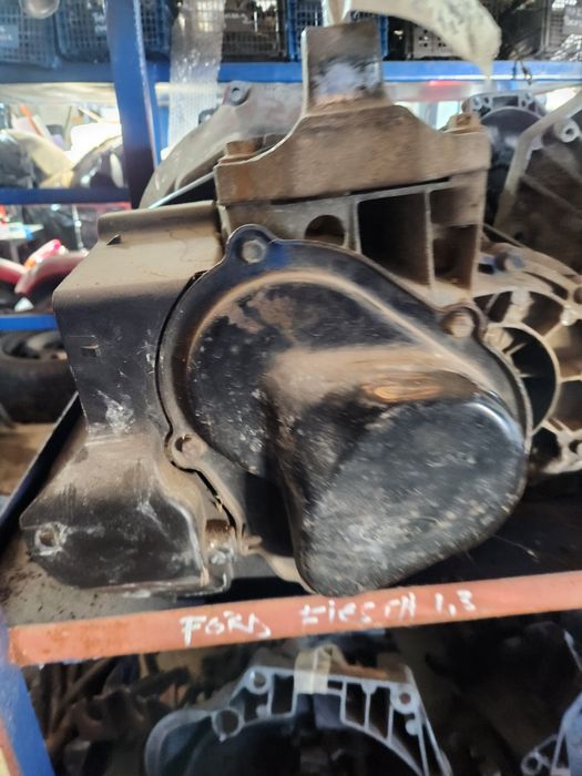 Vând cutii viteză manuală Ford Fiesta 1.25 si.1.3 benzină