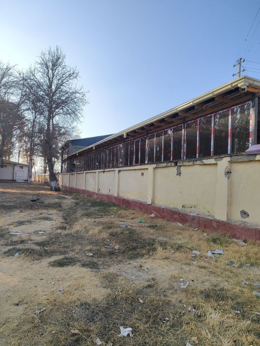 Loish parkni yonida xovli sotiladi Oqdaryo tumani