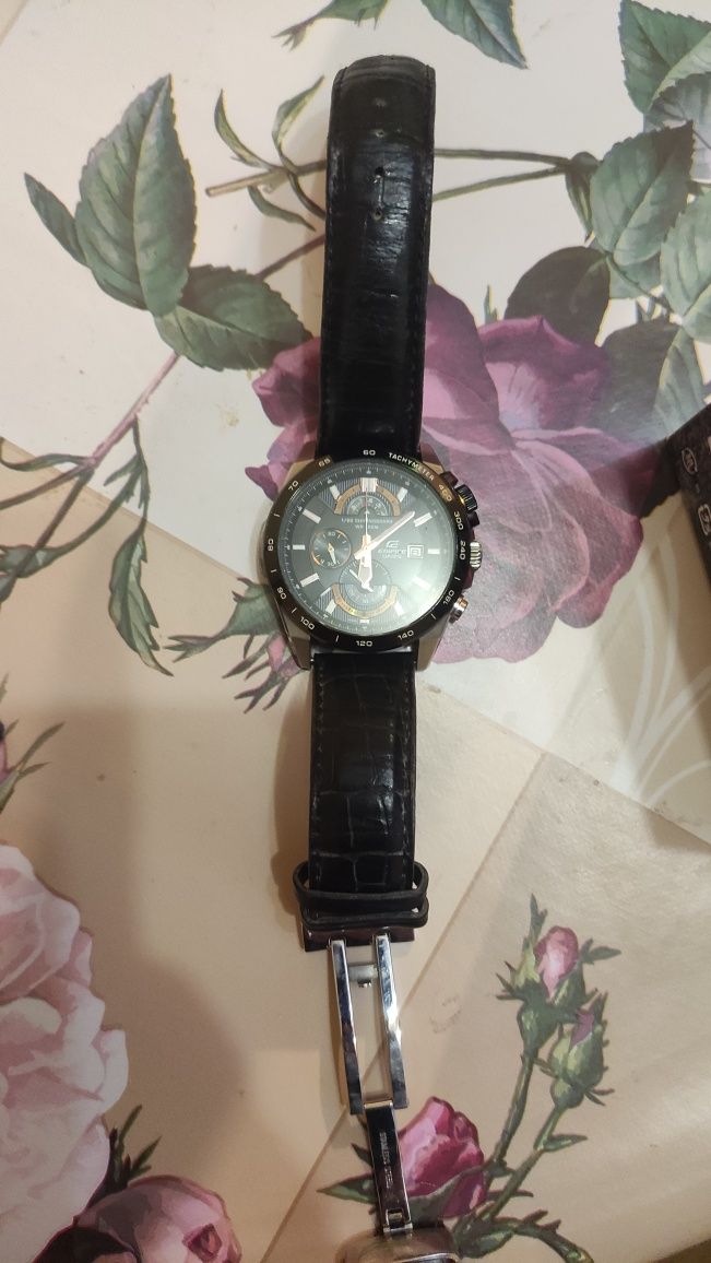 Часовник casio efr 520l 1avdf