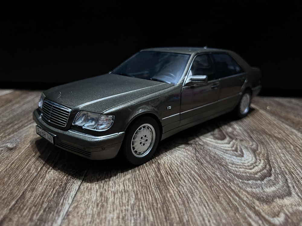 Модель 1:18 S600 w140