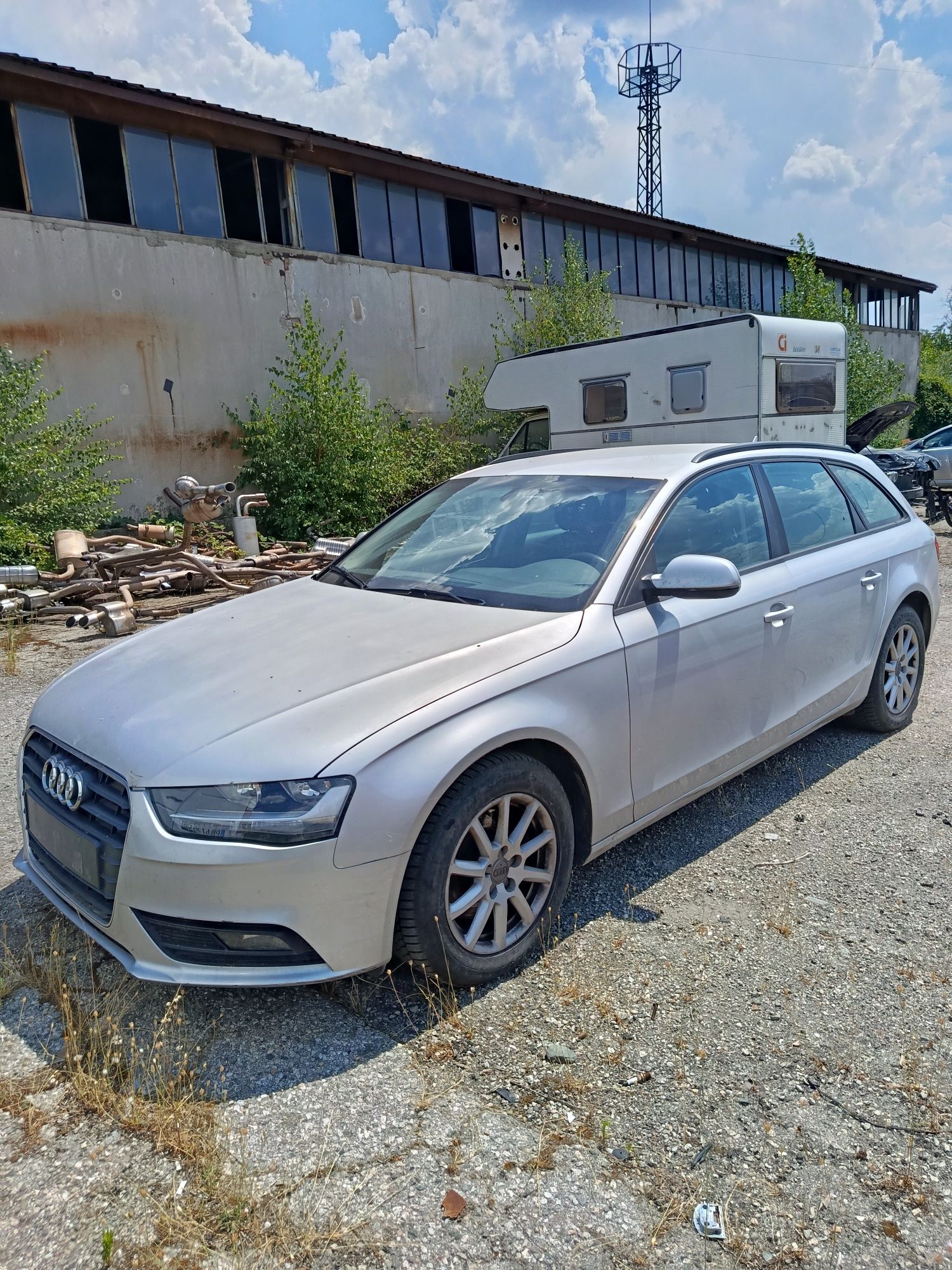 Audi A4 • 2.0 TDI • 2012г.