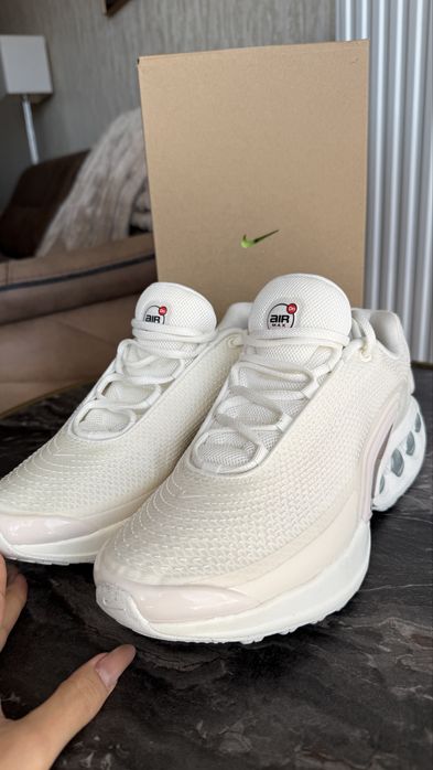 Vand Nike AIR MAX noi ,originali