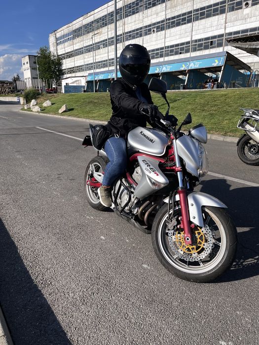 Kawasaki ER-6n an