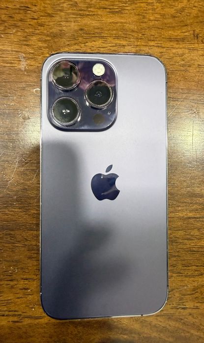 iPhone 14 Pro deep purple