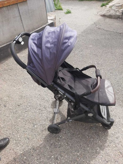 Коляска прогулочная