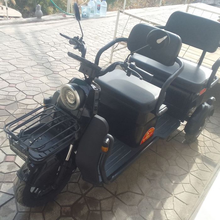 Skuter 3 kishilik