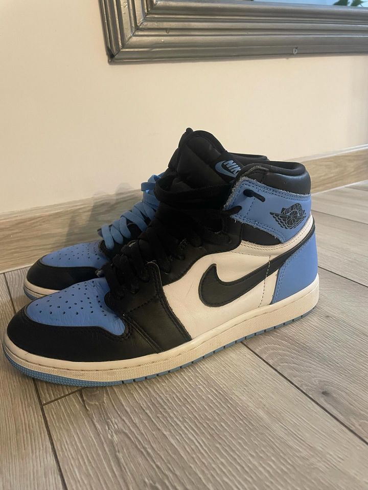 Jordan 1 High Unc Toe