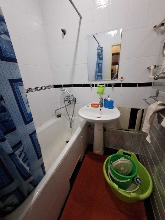 2 хонали квартира сотилади Алгоритм Массив Гулистон 65м2