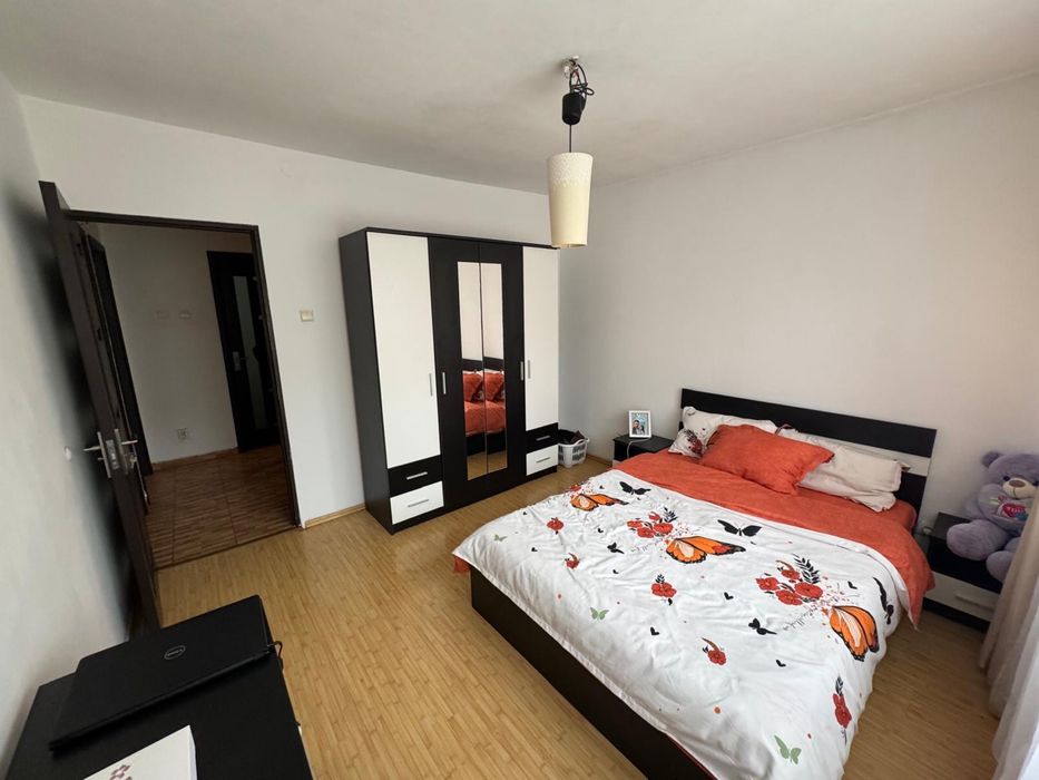 Inchiriez apartamant 2 camere drumul taberei plaza rom bd timisoara