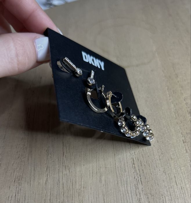 Комплект обеци DKNY