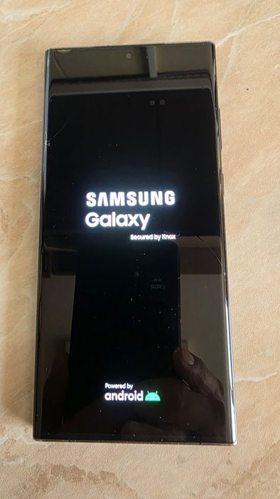 Samsung S 23 Ultra display fisurat !