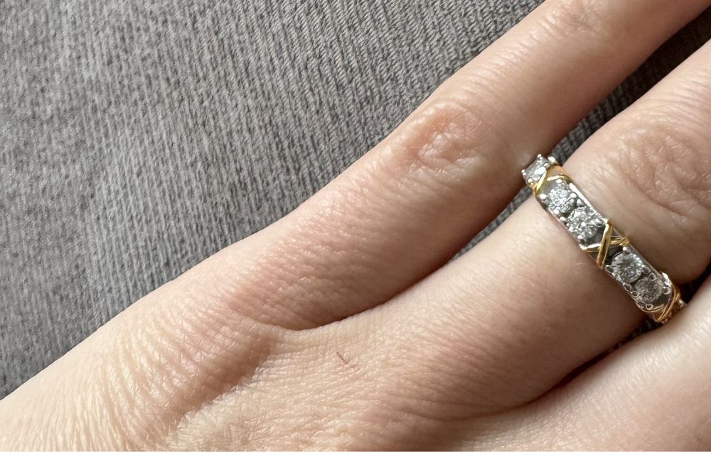 Халка с лаб. диаманти (moissanite, мойсанити)