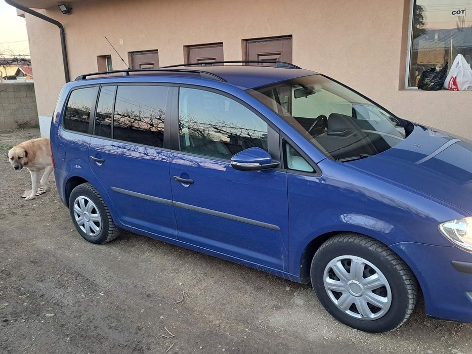 Продавам Volkswagen tauran