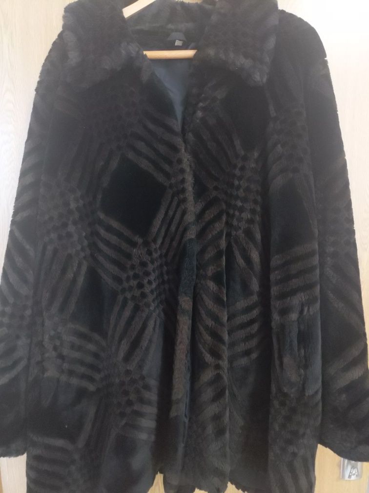 Еко палто ,без забележки и дамски шлифери