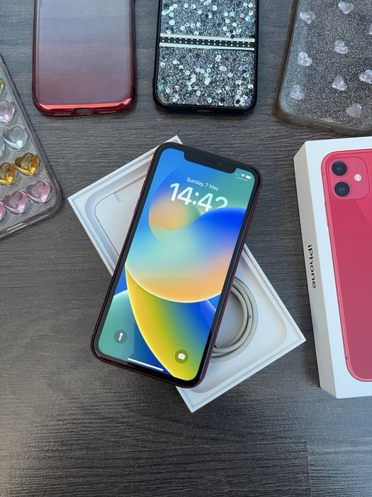 iPhone 11 Red 64GB Перфектен!