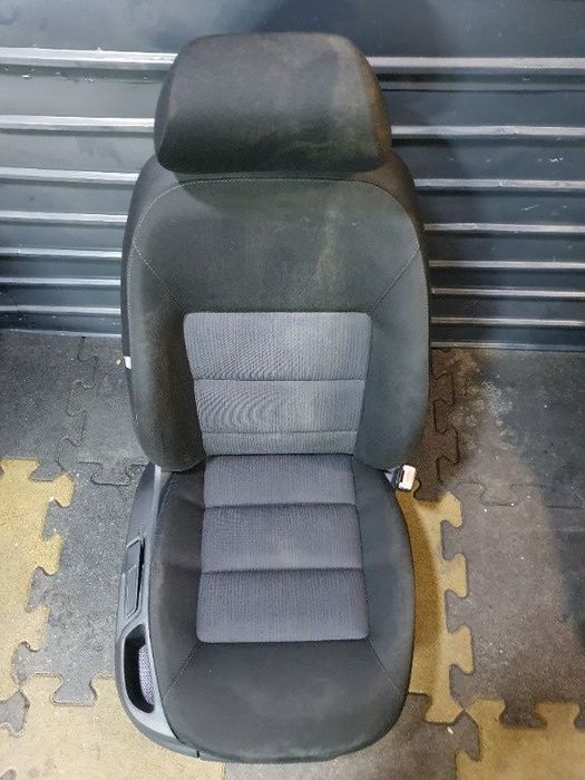 Scaun pasager dreapta SKODA OCTAVIA 1Z3 2004 - 2013 1.9 TDI BJB, BKC, BLS, BXE  1Z0881022KM