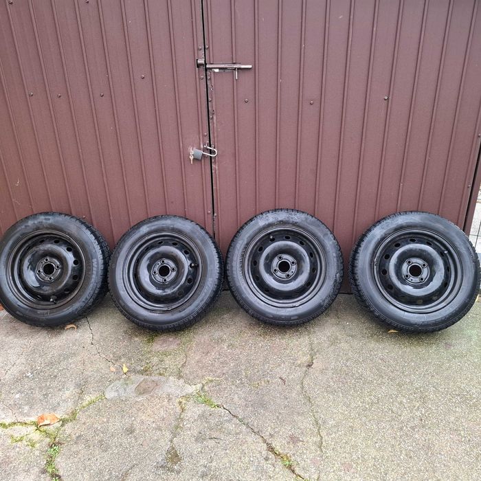 Set roti iarna Logan