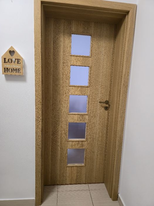 Usi de interior apartamnt URGENT SE DAU ASTAZI