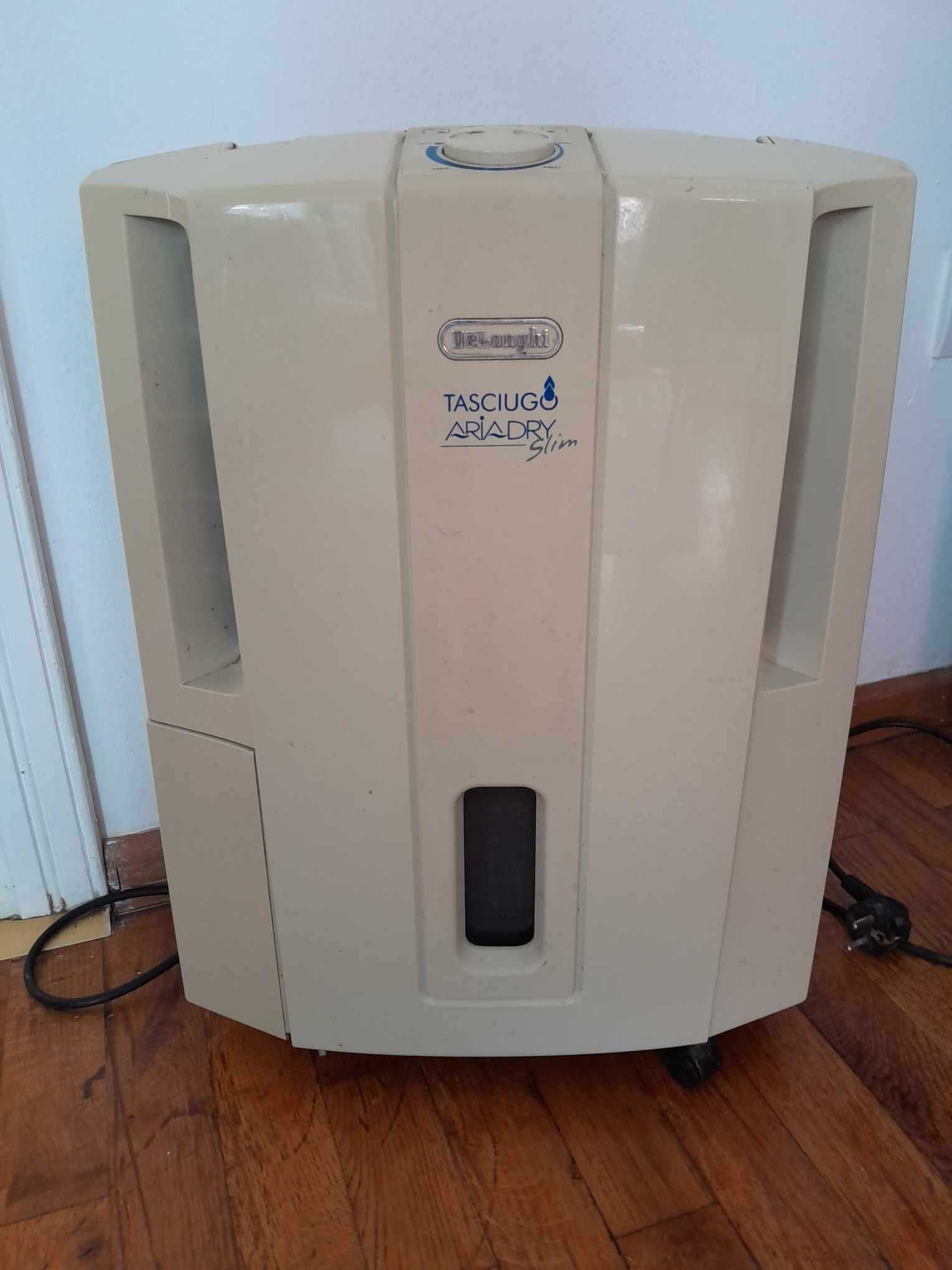 Dezumidificator DeLonghi  Ariadry Slim