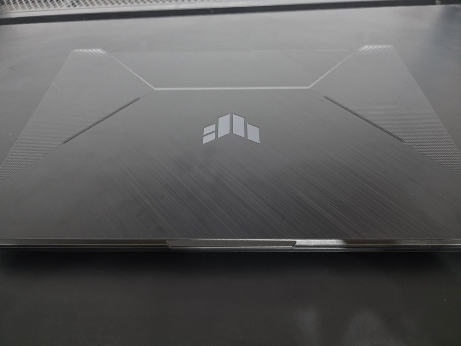 Laptop Asus TUF Gaming A17