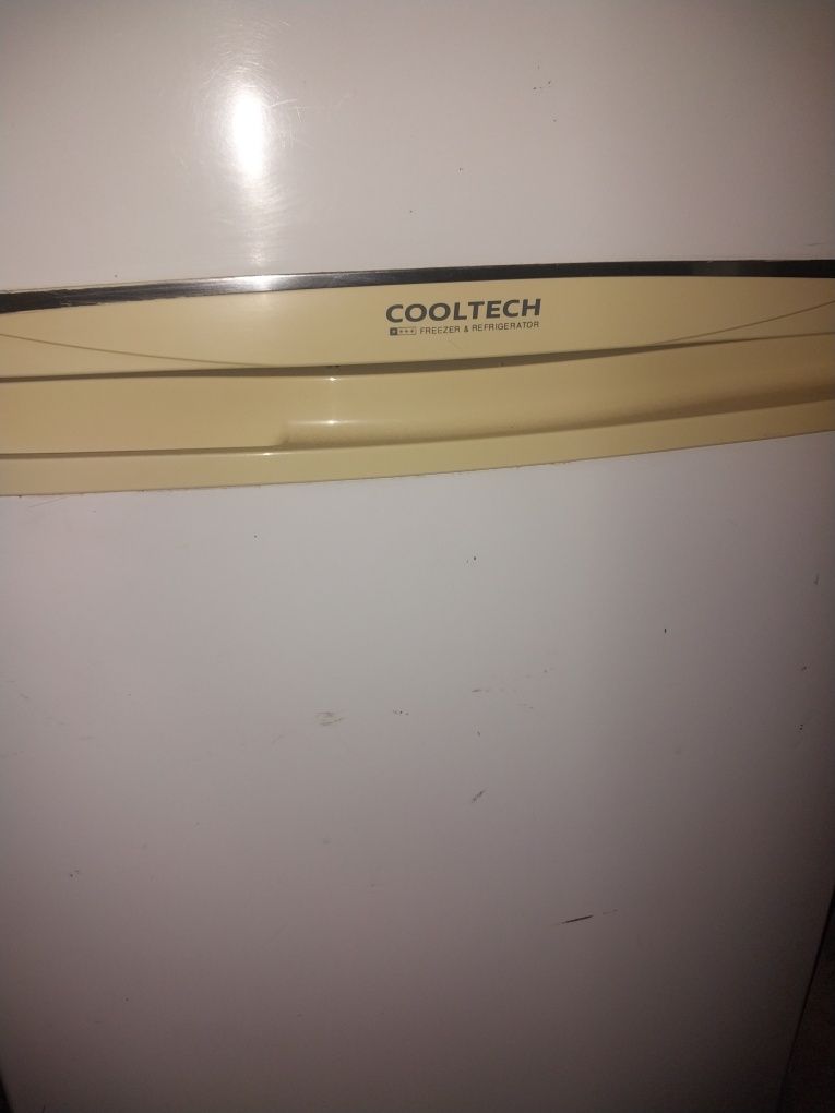 Холодильник Cooltech