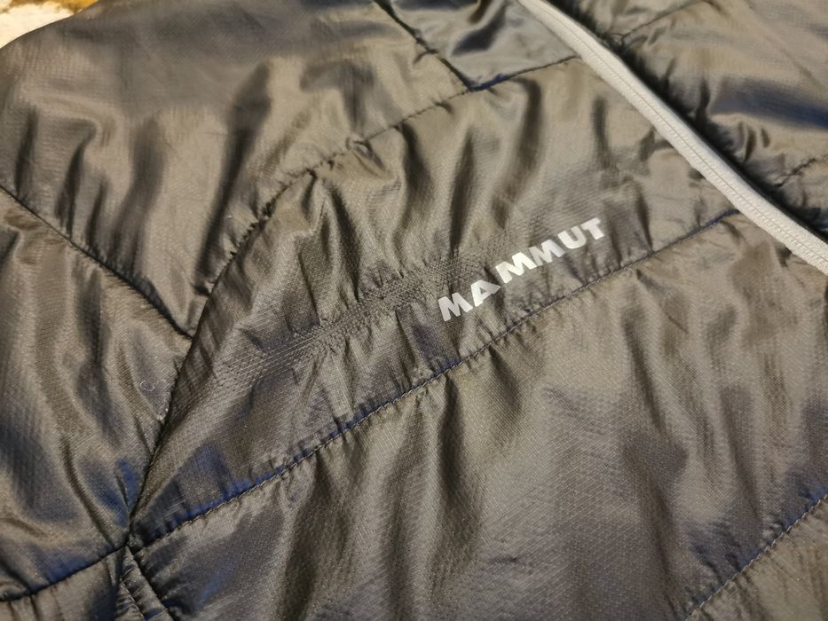 Jacketa Mammut L Salewa La Sportiva Salomon Ortovox FjallRaven Rab