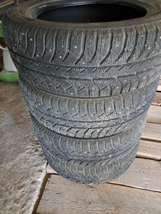 Зимний шины комплект