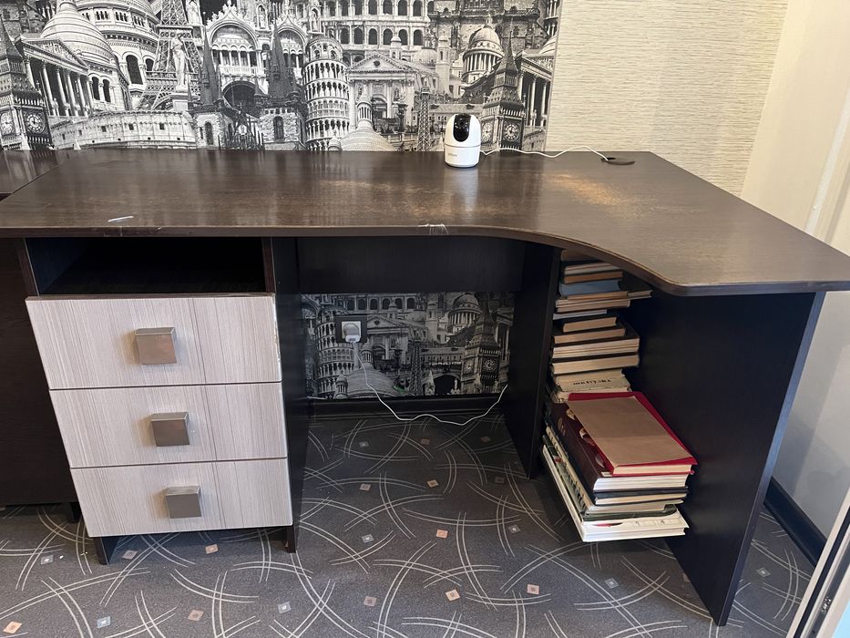 Стол письменный угловой б/у