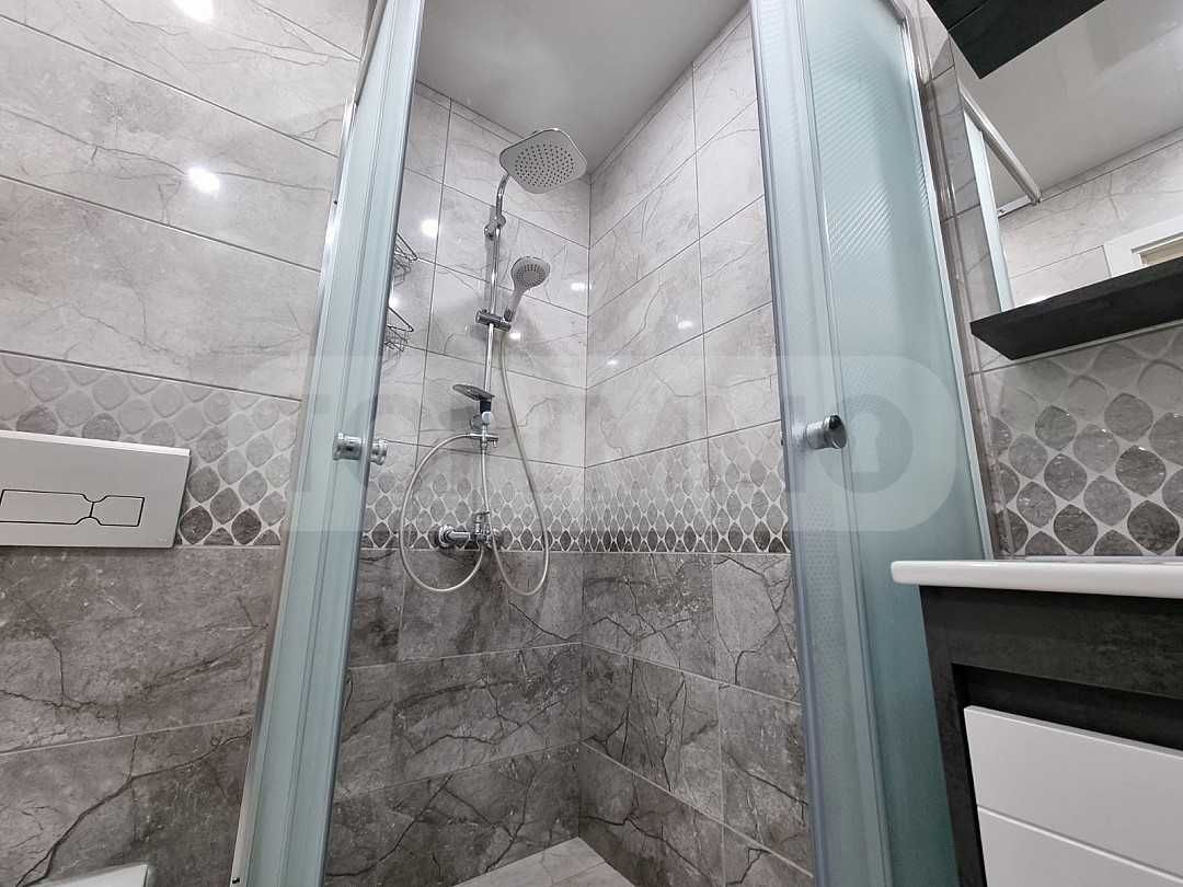 Продава се Двустаен апартамент в Варна, Възраждане 1 - 73 кв.м за 1973 €/кв.м - Снимка #8