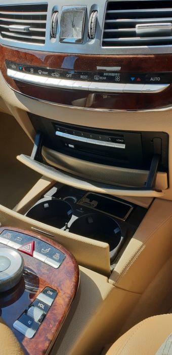 На Части! Mercedes S-класа W221 350 V6 Мерцедес С-класа CD Changer