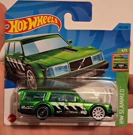 Hot wheels volvo super treasure hunt