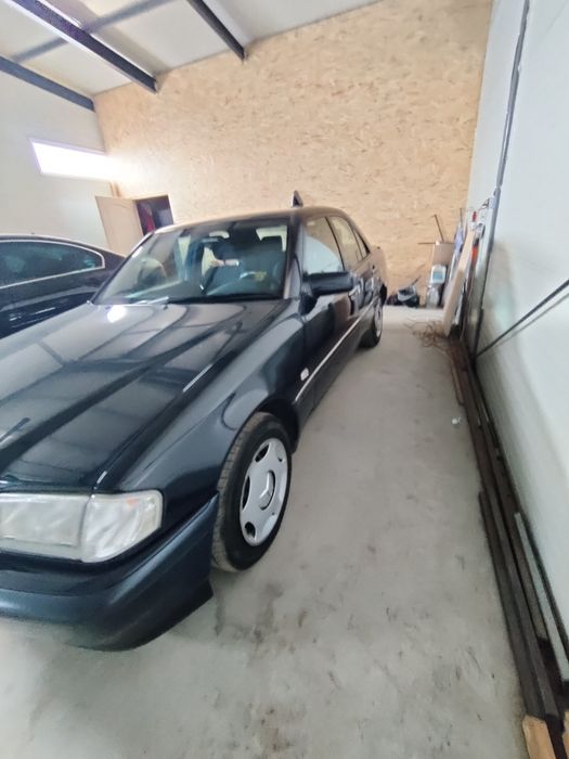 Vând Mercedes Benz w202