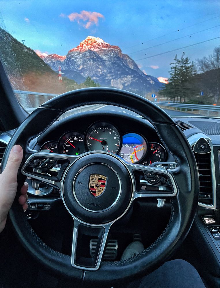 Inchiriere auto Porsche Cayenne S Evenimente - masini de inchiriat