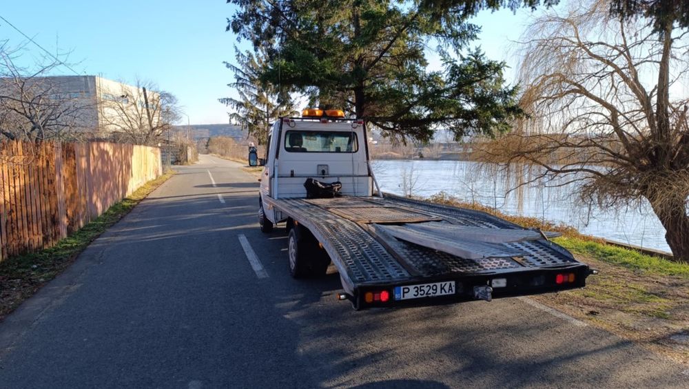 Autoplatforma Mercedes sprinter 416
