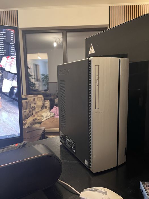 Pc Gaming compact Lenovo RX 6600