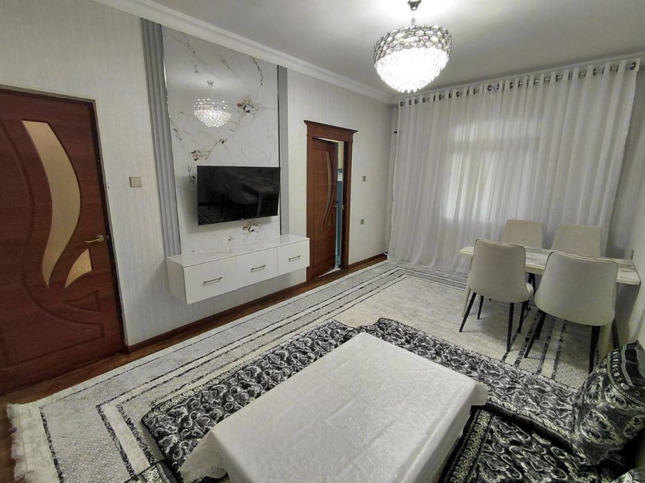 Срочно Чиланзар 20 Базарчик Продам 2 комнатную квартиру